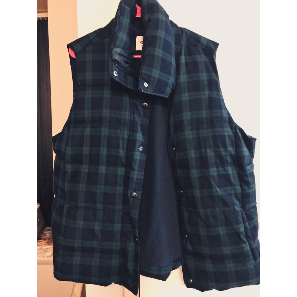 Old navy plaid puffer vest